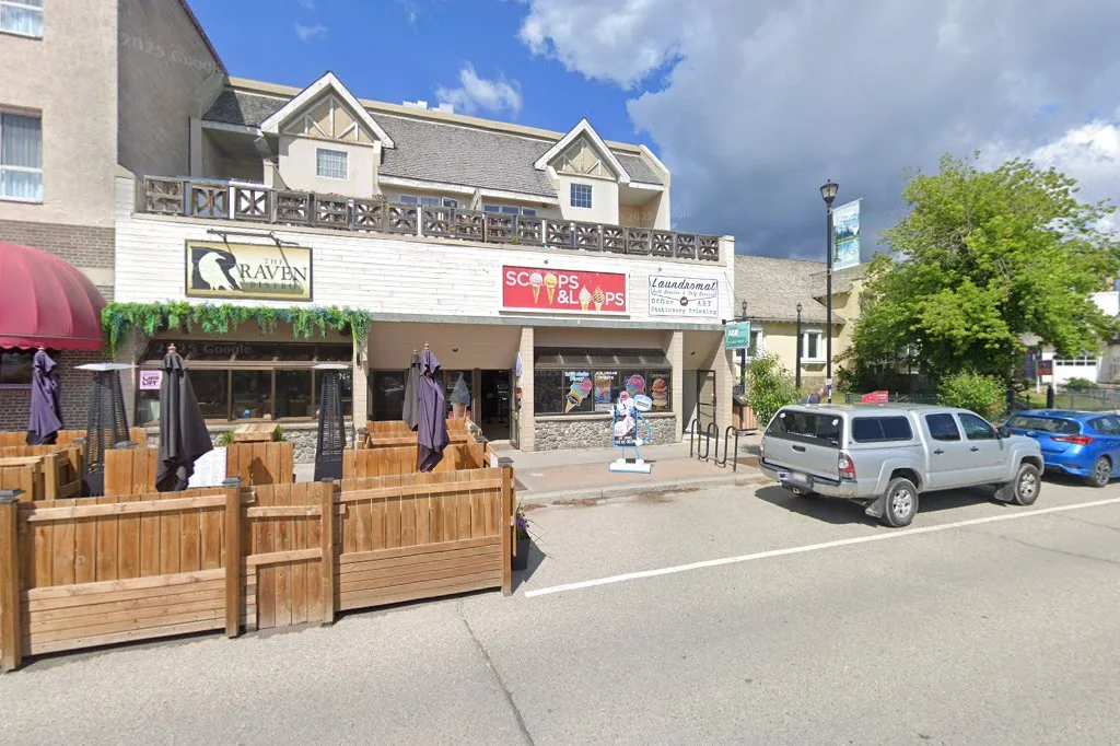 The Raven Bistro storefront on Patricia Street in Jasper